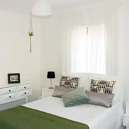 Ascensor House * ナザレ