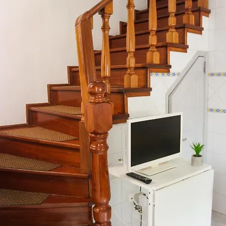 Ascensor House * Nazaré